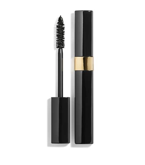 chanel blurry green mascara|chanel dimensions mascara sample.